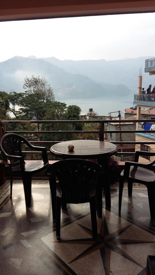Hotel Bhadrakali Pokhara Inn ภายนอก รูปภาพ