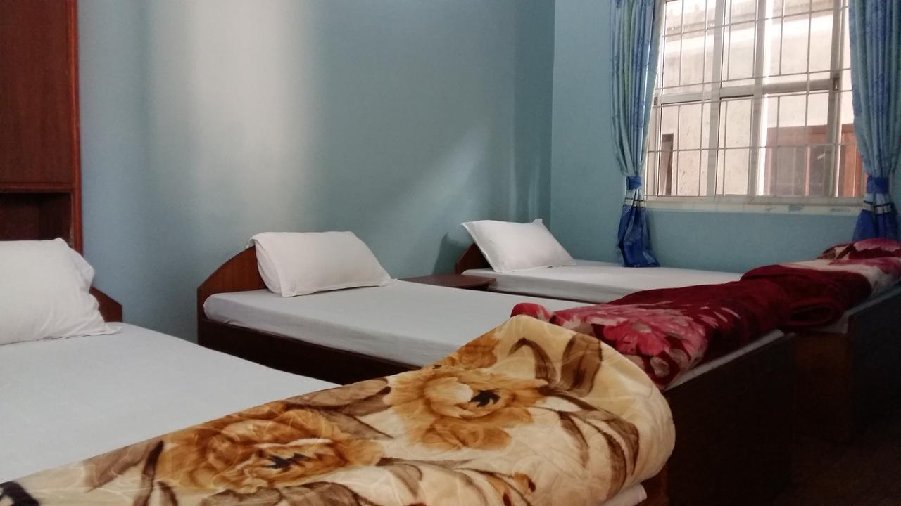 Hotel Bhadrakali Pokhara Inn ภายนอก รูปภาพ