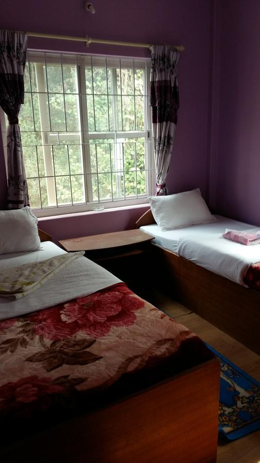 Hotel Bhadrakali Pokhara Inn ภายนอก รูปภาพ