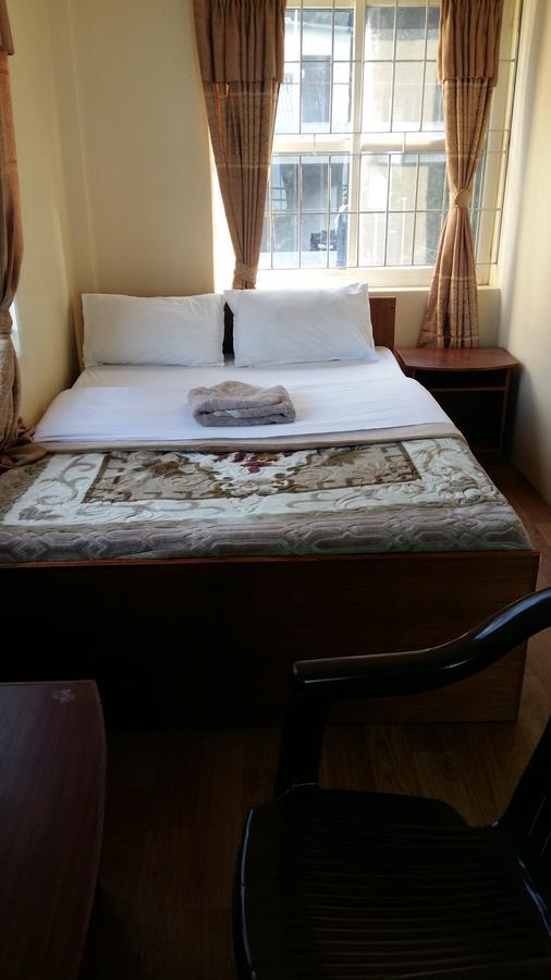Hotel Bhadrakali Pokhara Inn ภายนอก รูปภาพ