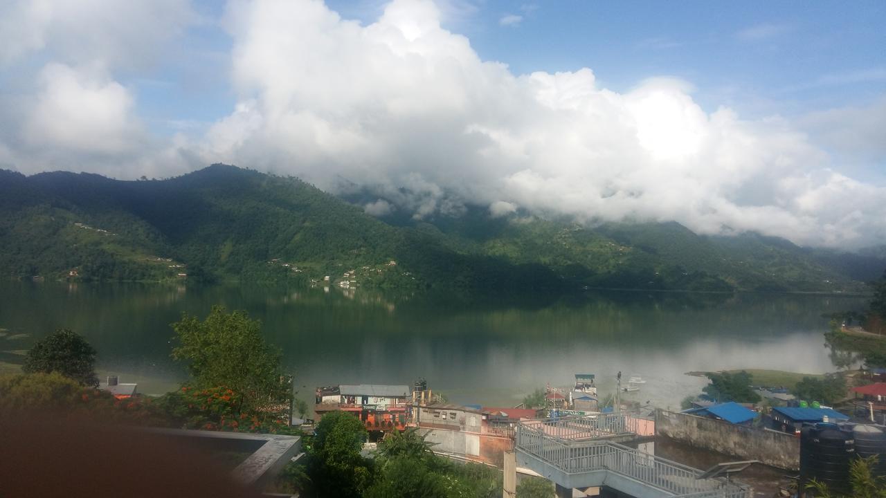 Hotel Bhadrakali Pokhara Inn ภายนอก รูปภาพ